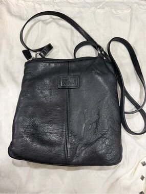 Fossil Black Leather Pebbled Crossbody Bag